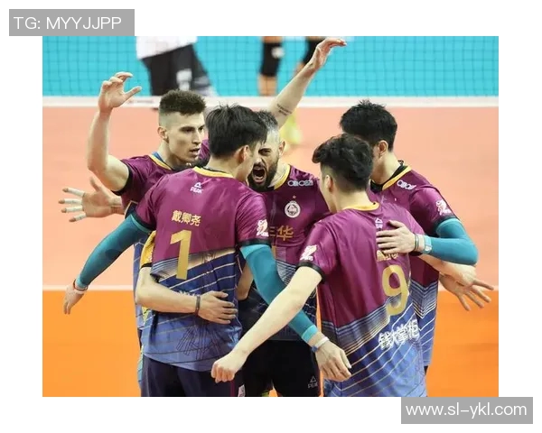 上海排球队的团队协作之道：凝聚力与默契的完美结合