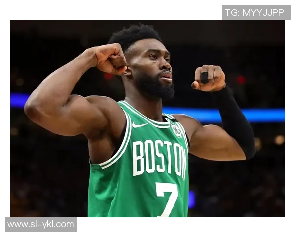 杰伦布朗：从篮球场上的新星到社会运动的先锋