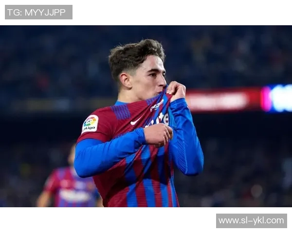 加维领衔球队崛起新篇章展现年轻球员的无限潜力与未来希望