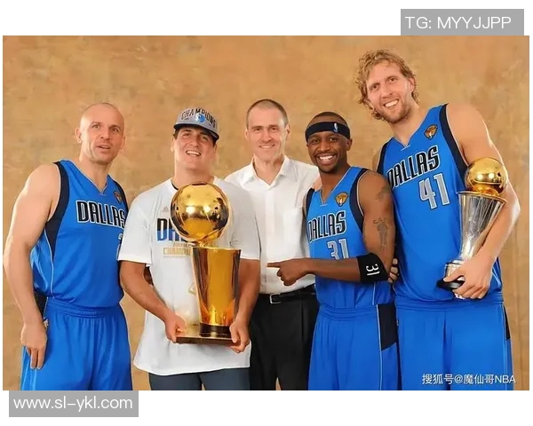 布鲁克洛佩斯：从篮筐之下的巨人到NBA的战术核心